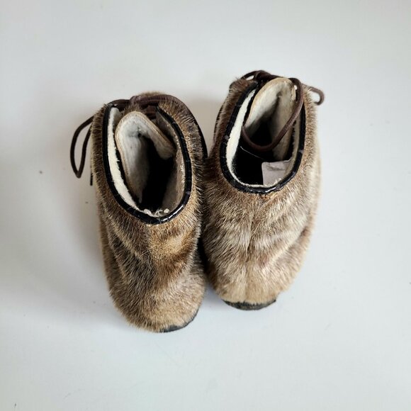 Vintage Blondo fur boots/booties with wool lining. - Picture 4 of 11